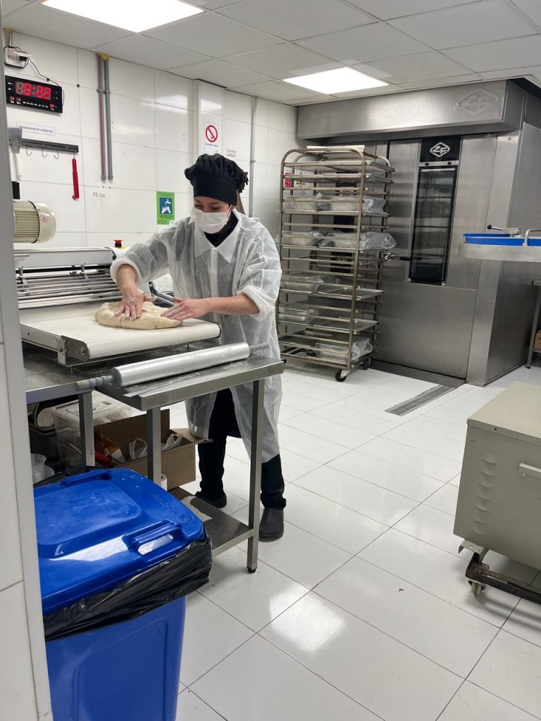 cocinas completamente equipadas con equipamiento industrial 